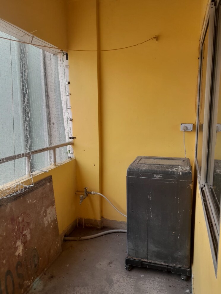 Other, lalpur chowk 3 Bedroom 1500 Sq.Ft. Apartment In Lalpur Chowk Ranchi 9657851