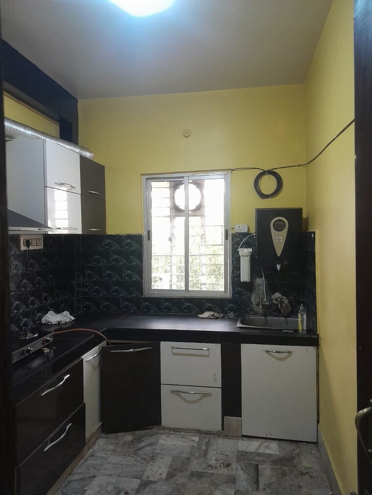 Kitchen, lalpur chowk 3 Bedroom 1500 Sq.Ft. Apartment In Lalpur Chowk Ranchi 9657851