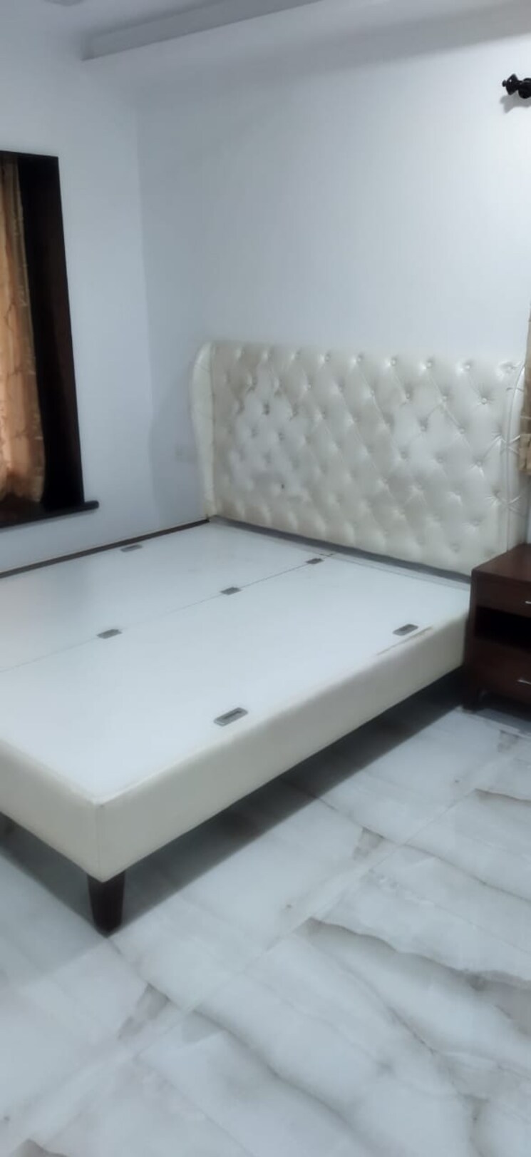 Room, silver-croft-bandra 3 Bedroom 1000 Sq.Ft. Apartment In Bandra West Mumbai 9657973