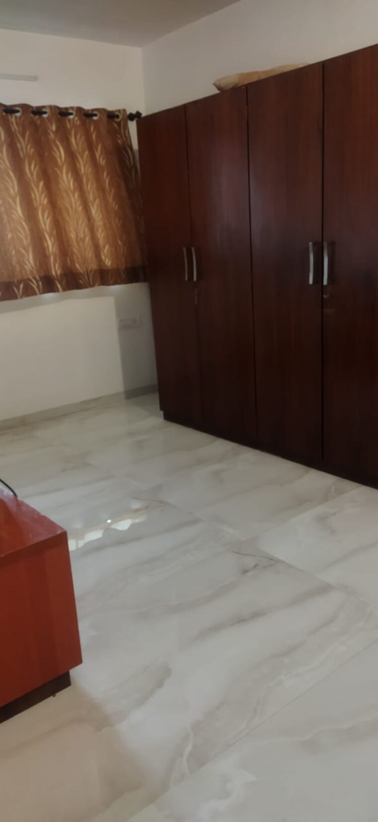 Room, silver-croft-bandra 3 Bedroom 1000 Sq.Ft. Apartment In Bandra West Mumbai 9657973