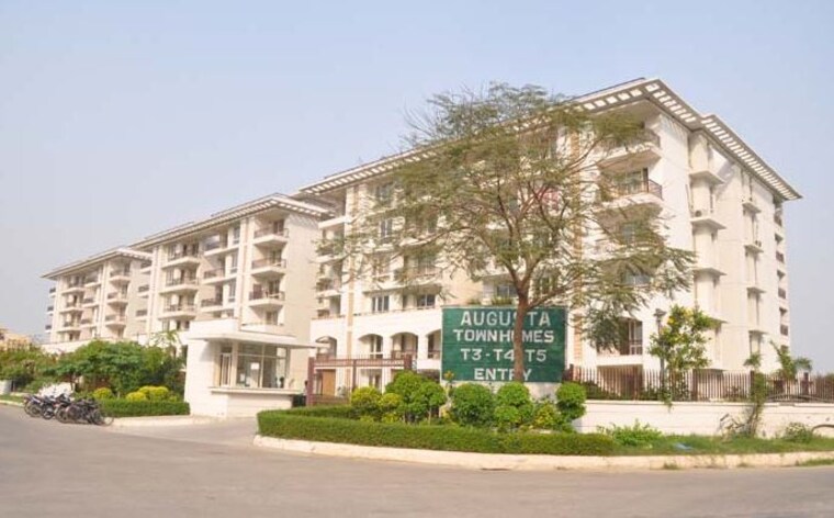 Exterior View, jaypee-augusta-town-homes 4 Bedroom 4400 Sq.Ft. Apartment In Sector 128 Noida 9657855