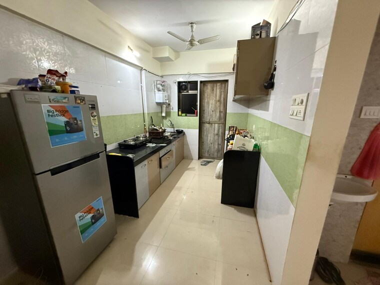 Team Area, santi-building 2 Bedroom 650 Sq.Ft. Apartment In Chembur Mumbai 9657899