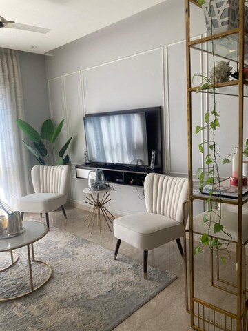 Team Area in 4 BHK Apartment at Lodha World One, Worli – for Rent