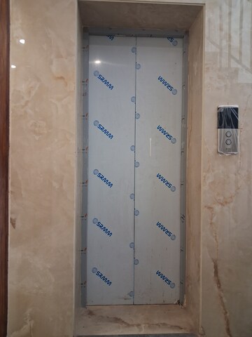 Furnished Amenities in  Office Space at Sector 28 – for Rent