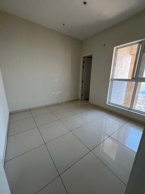 Room in 2 BHK Apartment at Kharadi – for Rent