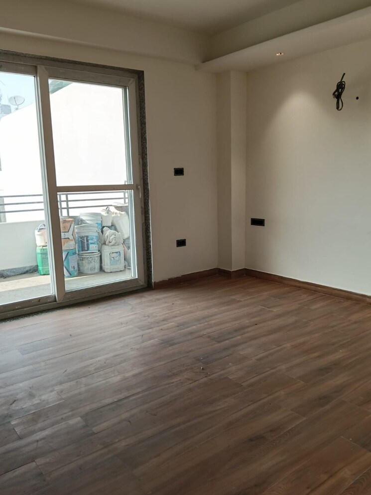 Room, ansal-plaza-sector-23 4 Bedroom 3200 Sq.Ft. Builder Floor In Sector 23 Gurgaon 9658099