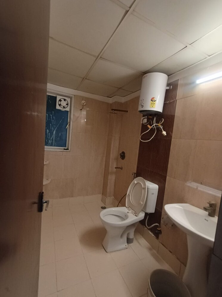 undefined, apex-athena 3 Bedroom 1732 Sq.Ft. Apartment In Sector 75 Noida 9658169