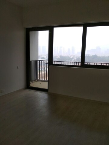 Room in 3 BHK Apartment at Ramprastha City The View, Sector 37d – for Rent