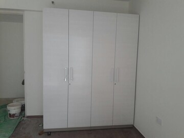 Room in 3 BHK Apartment at Ramprastha City The View, Sector 37d – for Rent