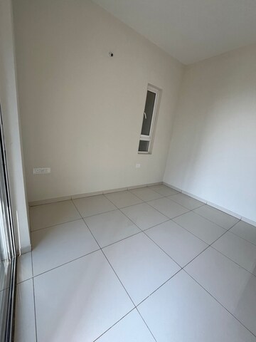 Room in 2 BHK Apartment at Kharadi – for Rent