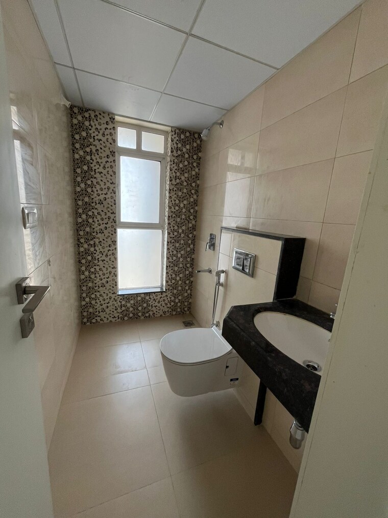 Bathroom, kharadi 2 Bedroom 835 Sq.Ft. Apartment In Kharadi Pune 9658158
