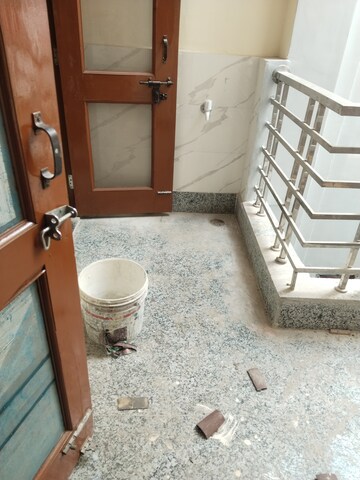 Master Bedroom in 2.5 BHK Builder Floor at Espire Towers, Sector 37 – for Rent