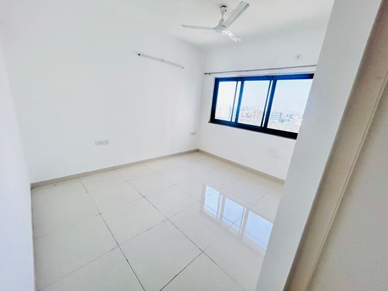 undefined, amanora-gold-towers 3.5 Bedroom 1500 Sq.Ft. Apartment In Hadapsar Pune 9658384