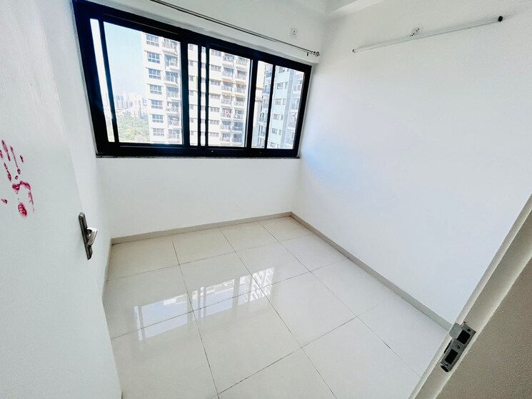 Room, amanora-gold-towers 3.5 Bedroom 1500 Sq.Ft. Apartment In Hadapsar Pune 9658384