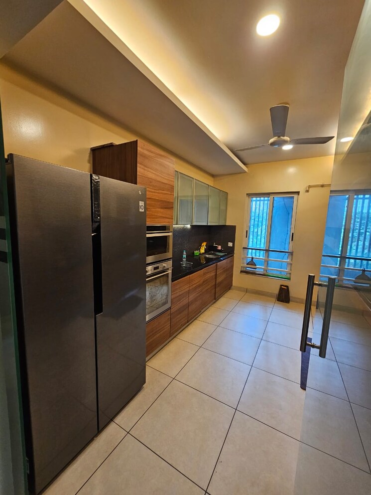 Kitchen, karia-konark-bella-vista 3.5 Bedroom 2500 Sq.Ft. Apartment In Magarpatta Road Pune 9658335