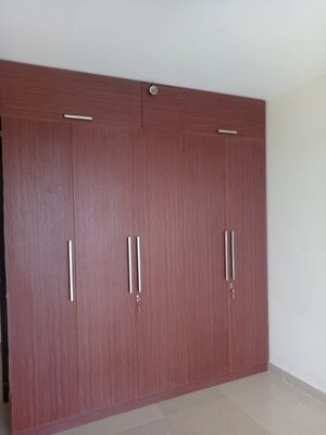 Room in 3 BHK Apartment at Ramprastha City The View, Sector 37d – for Rent
