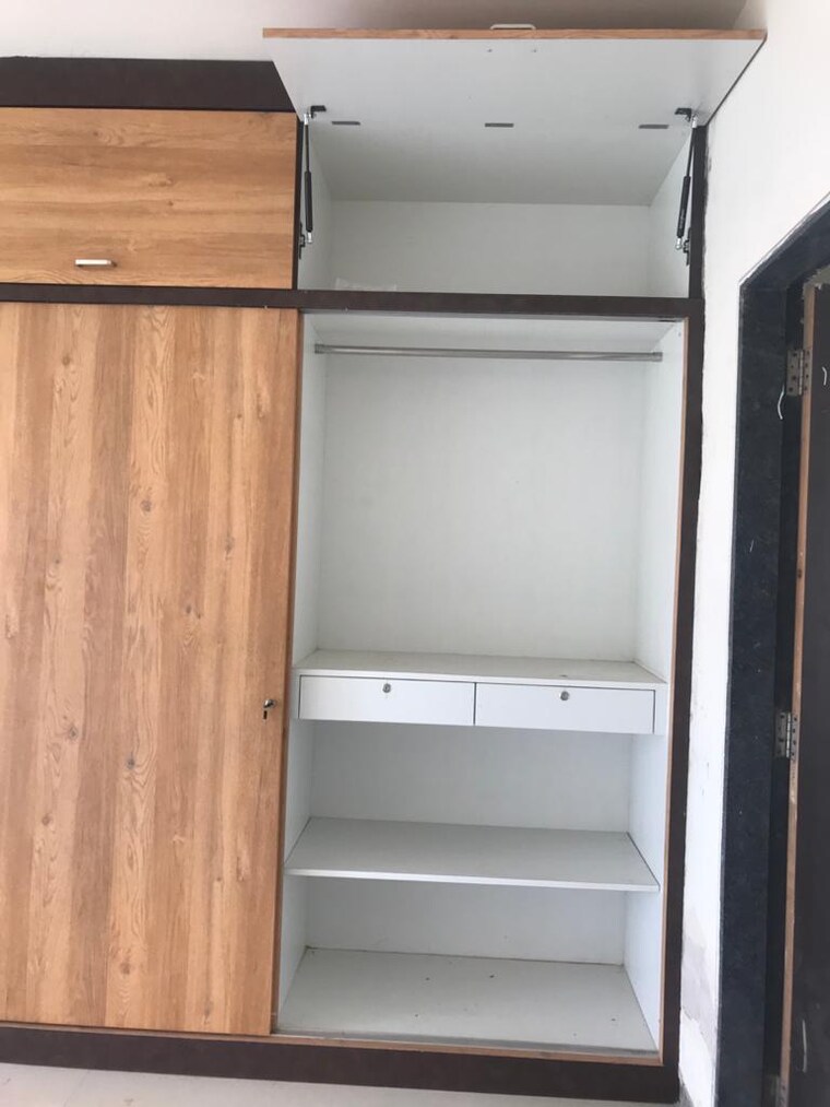 undefined, vasant-vihar-complex 3 Bedroom 1350 Sq.Ft. Apartment In Pokhran Road No Two Thane 9658348