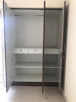 Furnished Amenities in 3 BHK Apartment at Vasant Vihar Complex, Pokhran Road No Two – for Rent