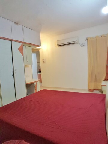 Bedroom in 2 BHK Apartment at Magarpatta Daffodils Apartment, Hadapsar – for Rent