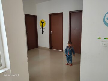 Room in 2 BHK Apartment at Ramprastha City The Edge Towers, Sector 37d – for Rent