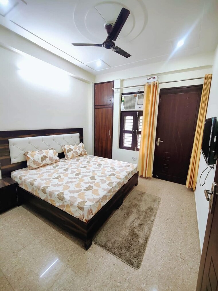 Bedroom, sector 23 2 Bedroom 1569 Sq.Ft. Apartment In Sector 23 Gurgaon 9658413