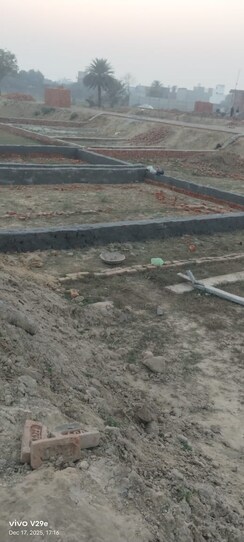 Plot For Sale in Select City Residency