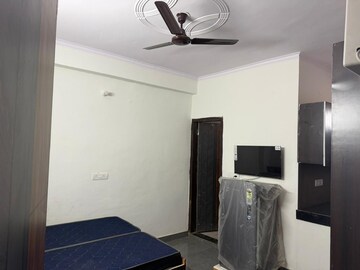 Furnished Amenities in 1 RK Builder Floor at Badshahpur – for Rent