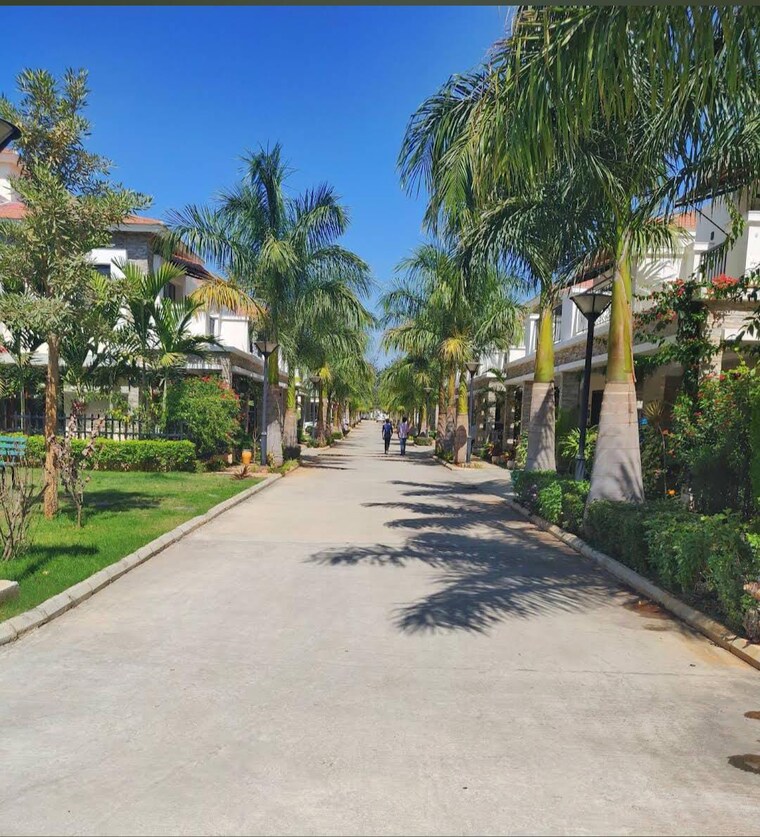 Garden, prestige-glenwood 4 Bedroom 3662 Sq.Ft. Villa In Budigere Bangalore 9658523