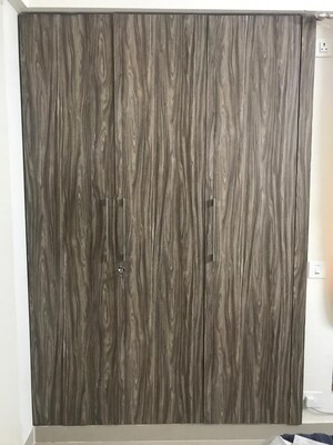 Building Lobby in 2 BHK Apartment at Ramprastha City The Edge Towers, Sector 37d – for Rent