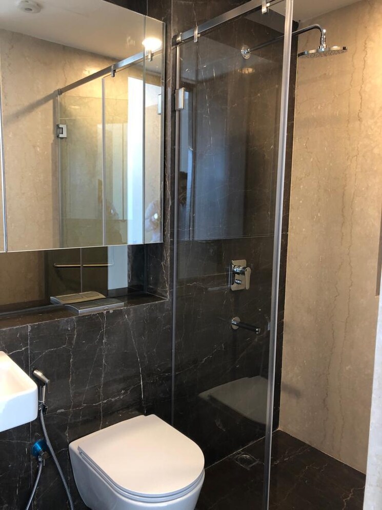 Bathroom, lodha-the-park 3 Bedroom 1250 Sq.Ft. Apartment In Worli Mumbai 9658547