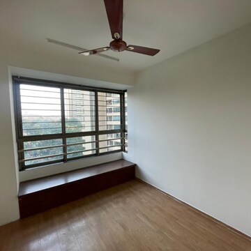 2.5 BHK Apartment For Rent in Oberoi Realty Splendor, Andheri East