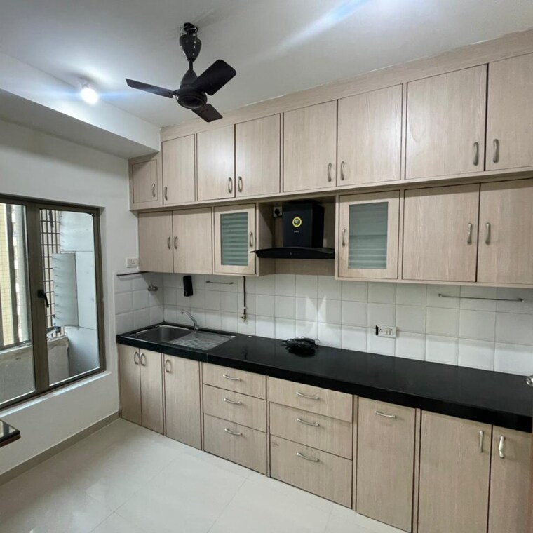 Kitchen, oberoi-realty-splendor 2.5 Bedroom 1000 Sq.Ft. Apartment In Andheri East Mumbai 9658572