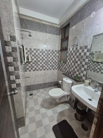 Bathroom in 3 BHK Apartment at Bestech Park View City 1, Sector 48 – for Sale