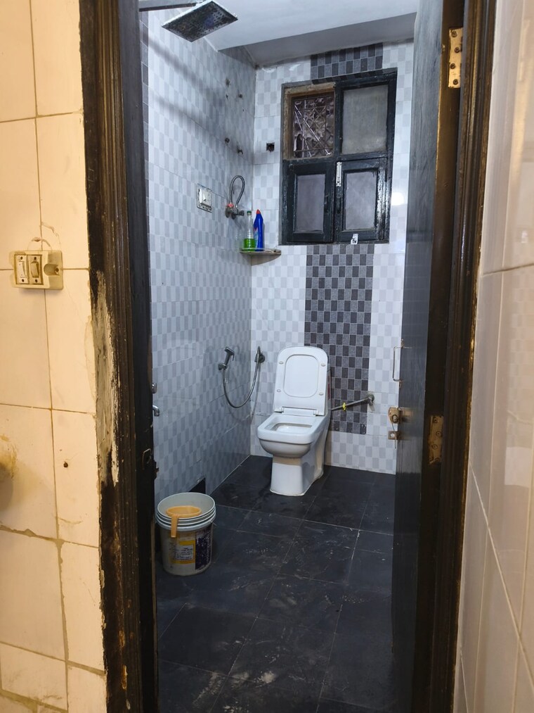 Bathroom, mehrauli 1 Bedroom 650 Sq.Ft. Builder Floor In Mehrauli Delhi 9658741