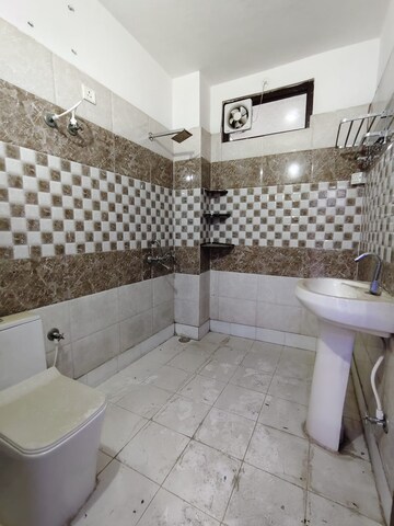 Bathroom in 2 BHK Apartment at Hawai Apartment, Powai – for Rent