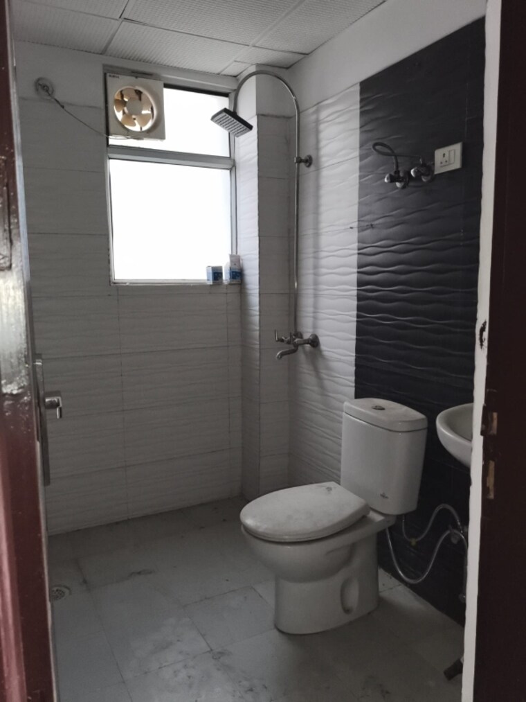 Bathroom, star-rameshwaram 3 Bedroom 1430 Sq.Ft. Apartment In Raj Nagar Extension Ghaziabad 9658729