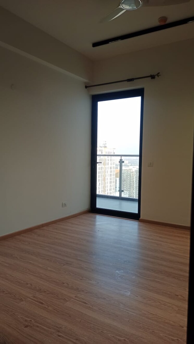 Room, m3m-latitude 3 Bedroom 2380 Sq.Ft. Apartment In Sector 65 Gurgaon 9658745