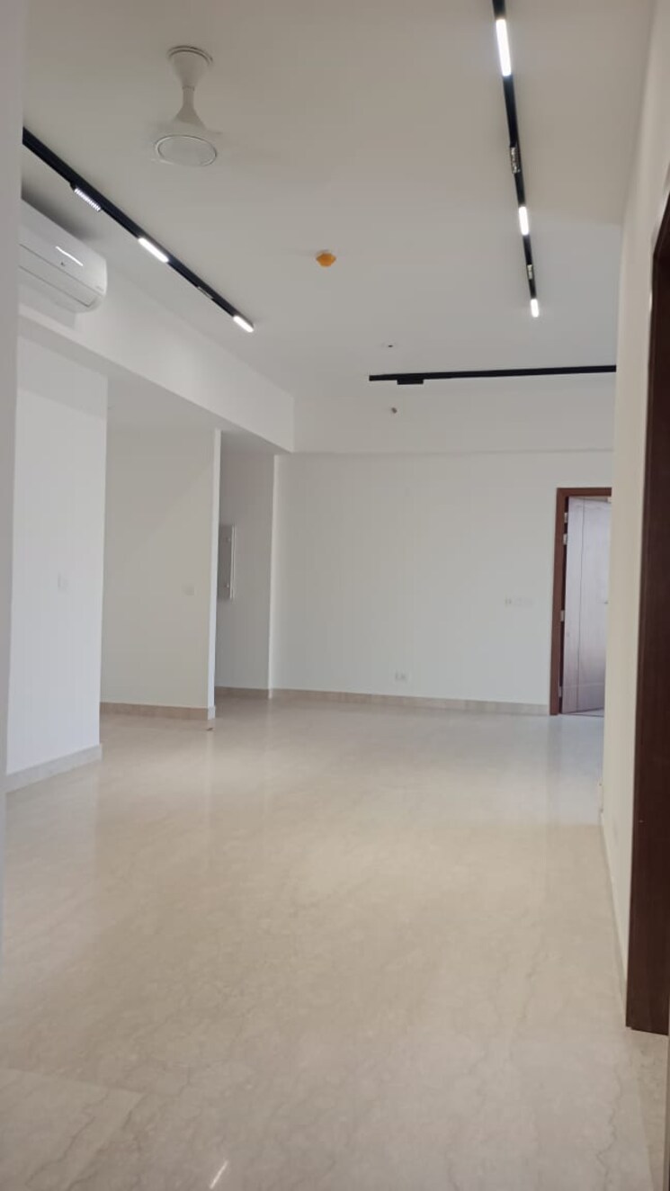 Room, m3m-latitude 3 Bedroom 2380 Sq.Ft. Apartment In Sector 65 Gurgaon 9658745