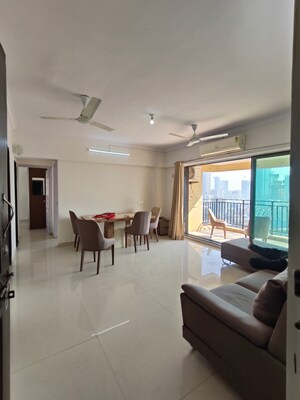 Team Area in 2 BHK Apartment at Amann Marina, Worli – for Rent
