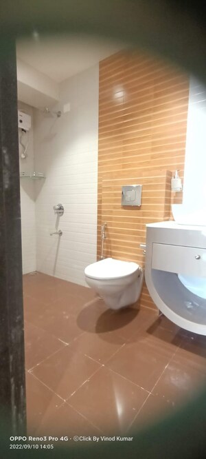 Bathroom in 3 BHK Apartment at Prarthana Grand, Sewri – for Rent