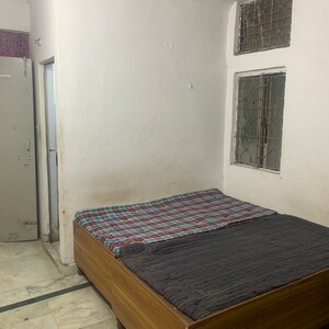 1 RK Builder Floor For Rent in Katwaria Sarai