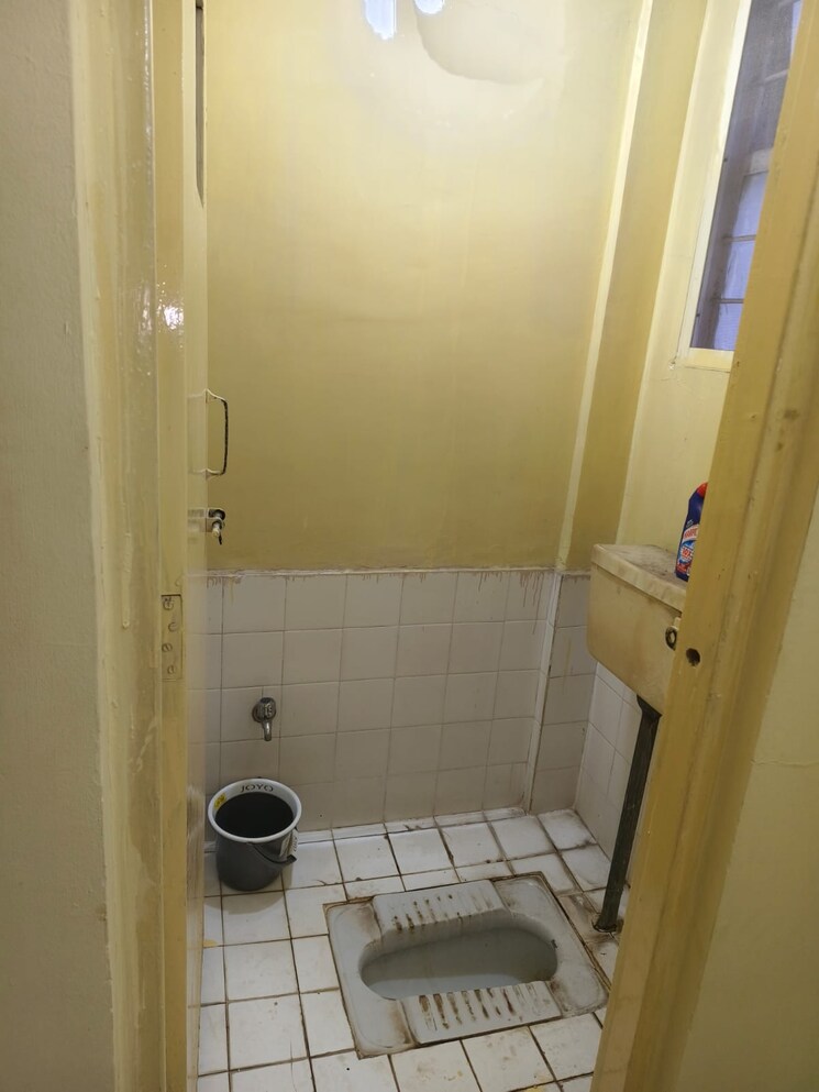 Bathroom, aundh 1 RK 445 Sq.Ft. Apartment In Aundh Pune 9658941