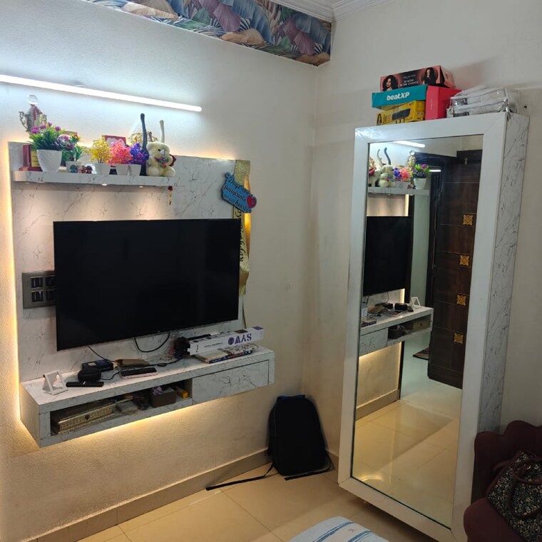Room, vikas puri 3 Bedroom 1100 Sq.Ft. Apartment In Vikas Puri Delhi 9659083