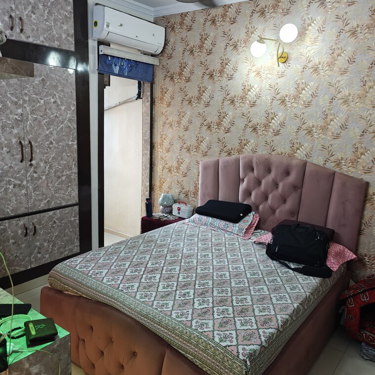Bedroom, vikas puri 3 Bedroom 1100 Sq.Ft. Apartment In Vikas Puri Delhi 9659083