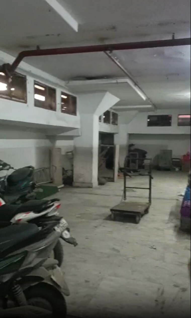 Exterior View, elgin Commercial Warehouse 9497 Sq.Ft. In Elgin Kolkata 9647106