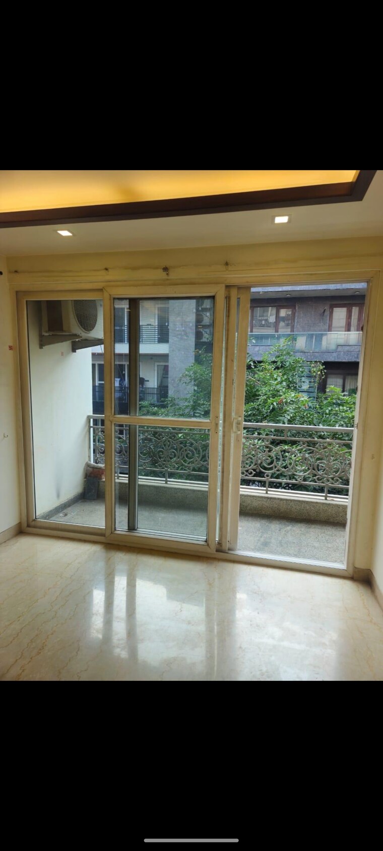 Room, chittaranjan park 3 Bedroom 2097 Sq.Ft. Builder Floor In Chittaranjan Park Delhi 9659030