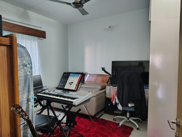 Team Area in 3 BHK Apartment at Skyi Songbirds, Bavdhan – for Sale