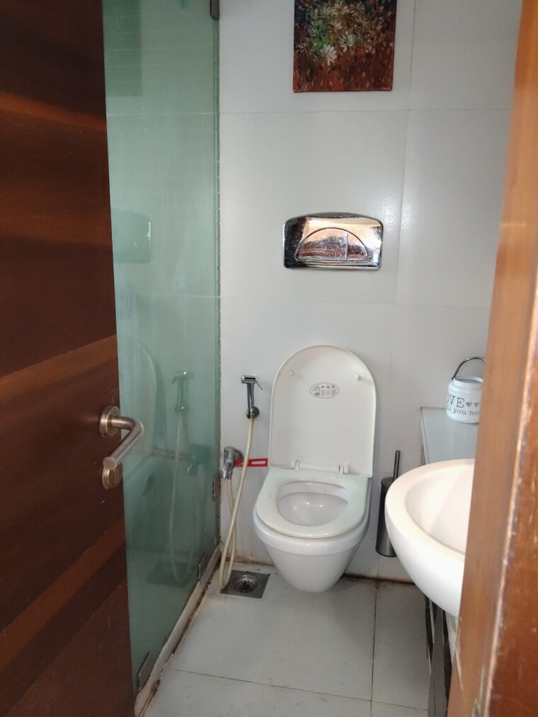 Bathroom, group-seven-rushi-heights 3 Bedroom 1425 Sq.Ft. Apartment In Goregaon East Mumbai 9659049