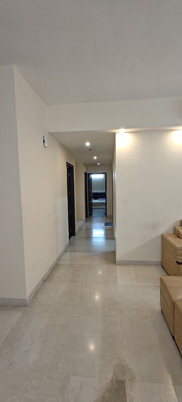 Building Lobby in 3 BHK Apartment at AIG Park Avenue, Sector 4 Greater Noida – for Rent