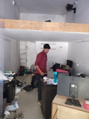 Team Area in  Shop at Kamlesh Apartment, Andheri East – for Rent
